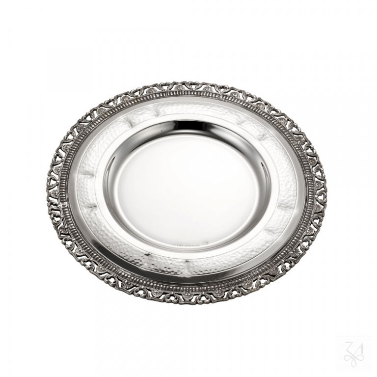 Kiddush Plate D.-20cm Hammered w/ Castings