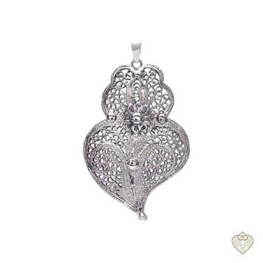 COLGANTE CORAZON EN PLATA 3.7CM 1
