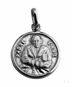 MEDALLA EN PLATA - REDONDA- PADRE CRUZ - 1.7CM 1