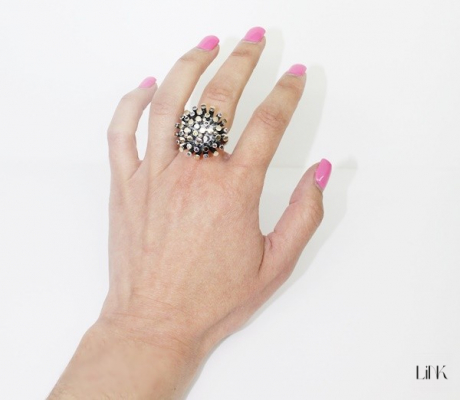 ANILLO CON  ZIRCONIAS BLANCAS Y ORO 2