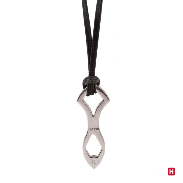 COLLAR CUERO C/ COLGANTE CIRCONITA 1