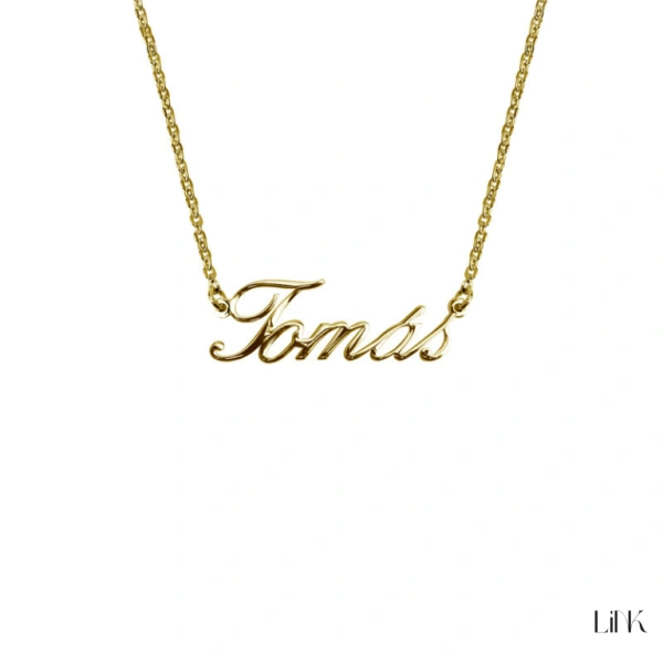 COLLAR EN PLATA DORADA C/ NOMBRE 1
