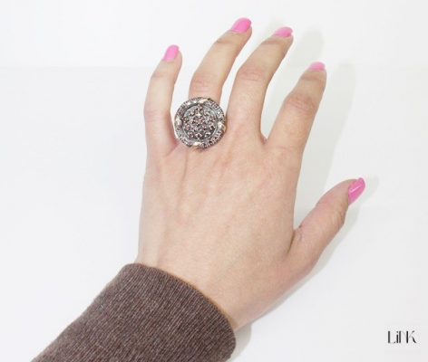 ANILLO REDONDO CON ZIRCONIAS BLANCAS O MÁRRON Y ORO 2